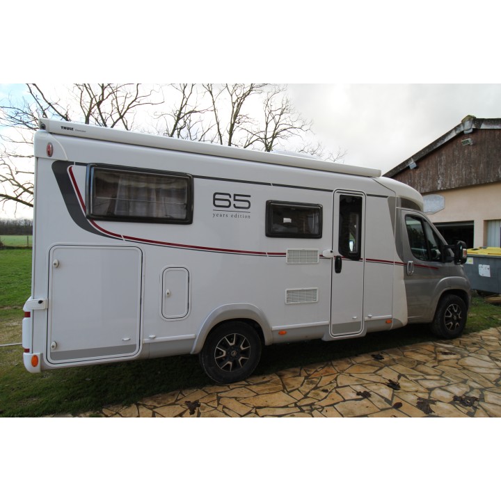 Camping-car profilé LMC Breezer V643G