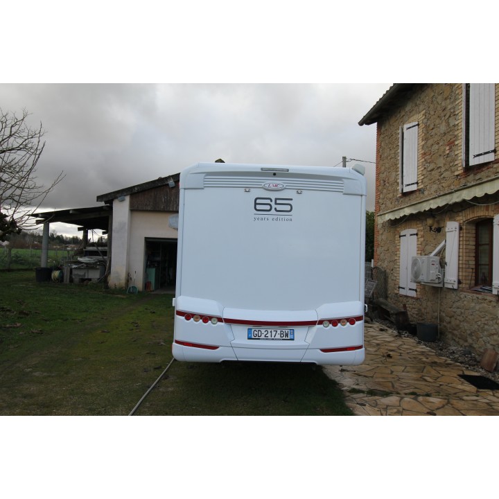 Camping-car profilé LMC Breezer V643G