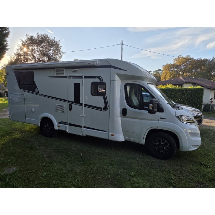 Etrusco T7400SBC 7.40m TV ant sat store + options état neuf garantie 12 mois